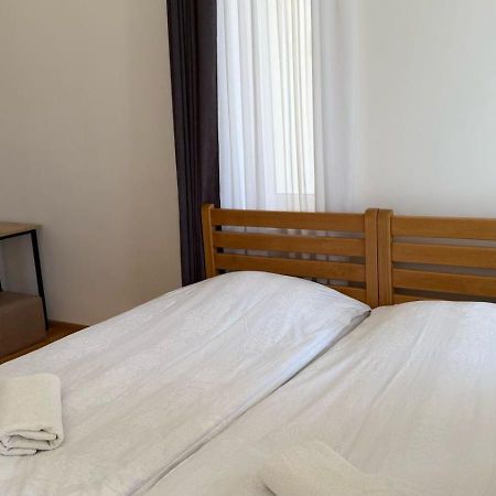 Eka'S Guest House ميستيا المظهر الخارجي الصورة