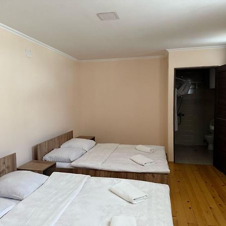 Eka'S Guest House ميستيا المظهر الخارجي الصورة