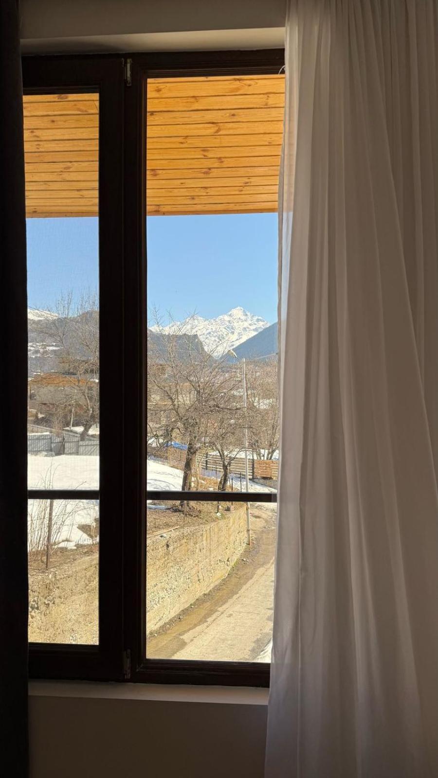 Eka'S Guest House ميستيا المظهر الخارجي الصورة