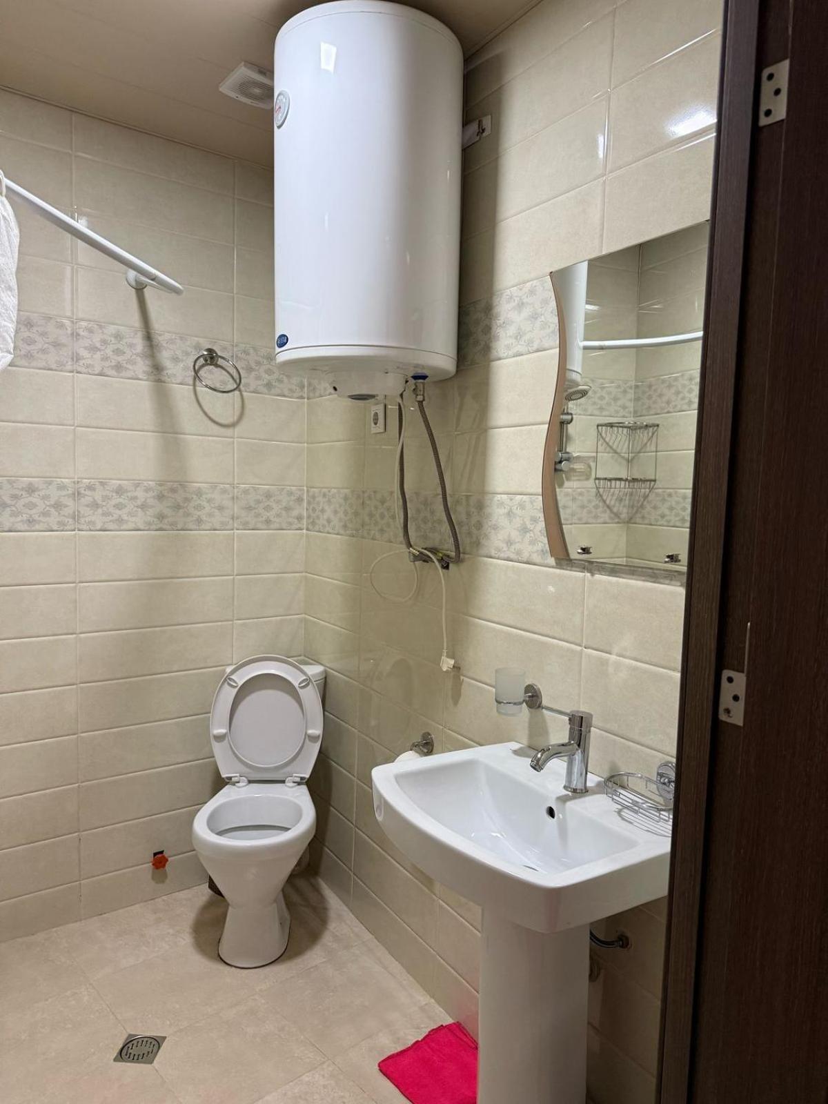 Eka'S Guest House ميستيا المظهر الخارجي الصورة