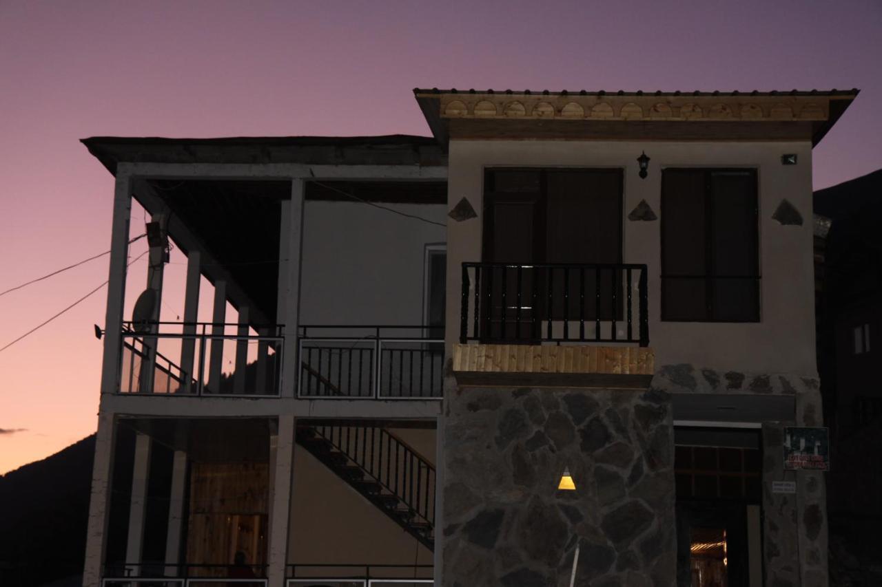 Eka'S Guest House ميستيا المظهر الخارجي الصورة